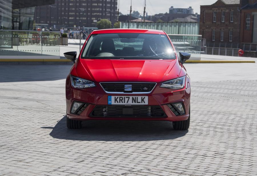  Seat Ibiza FR 2017 года  (UK) (фото 18 из 40)